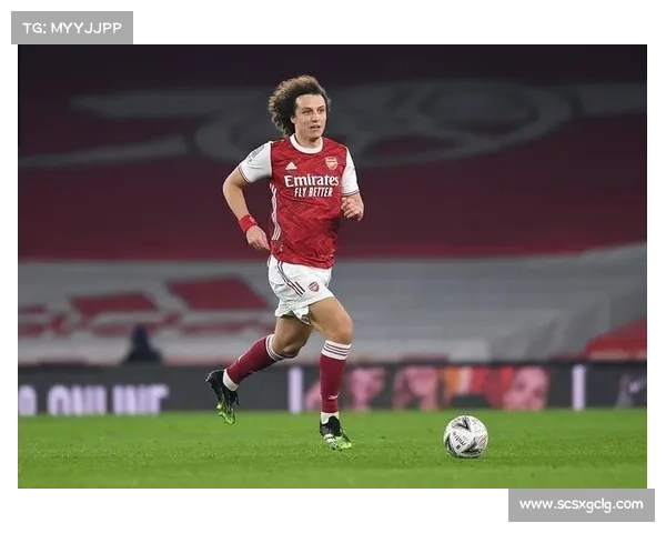 大卫路易斯的足球生涯与位置分析：从中后卫到进攻组织者的多面手